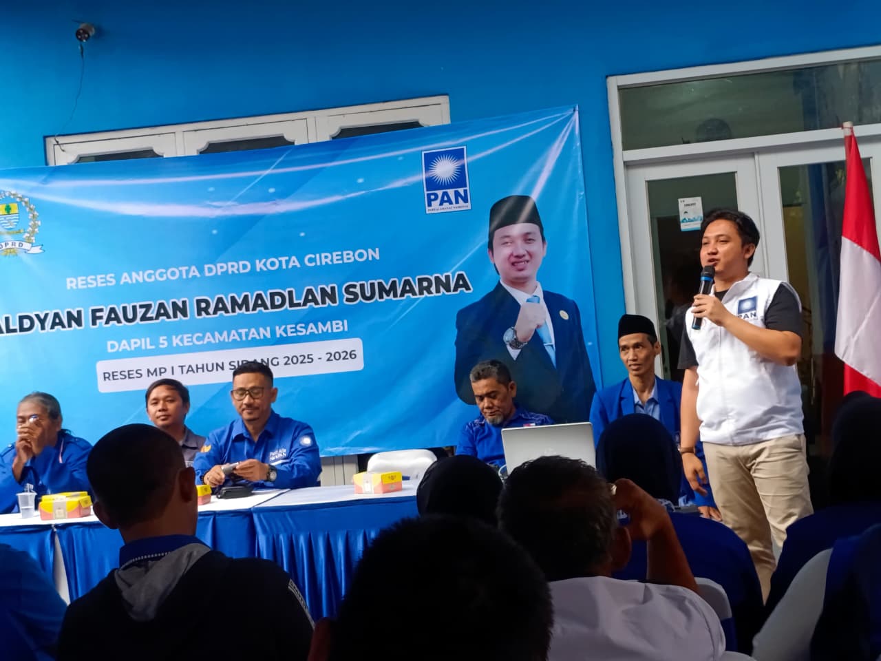 Dari Jalan Rusak hingga Peluang Kerja, Anggota DPRD Kota Cirebon Dengar Suara Warga RW 01 Kalikebat