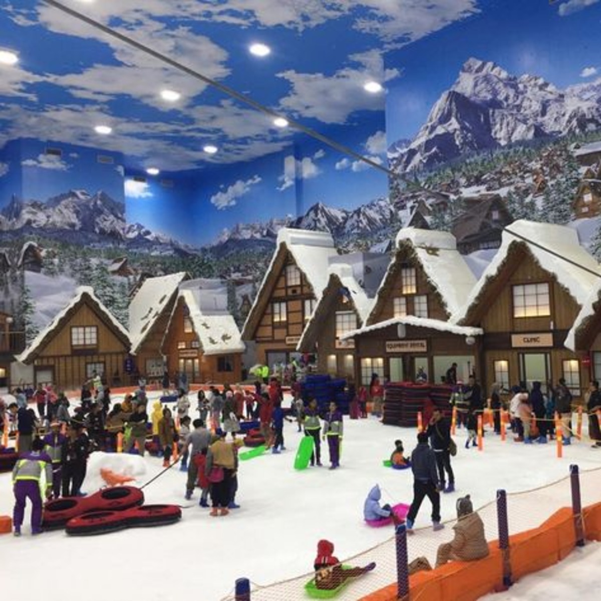 Trans Snow World Bekasi, Wisata Salju Terbaik Tanpa Keluar Negeri Cuma Rp 100 Ribu!