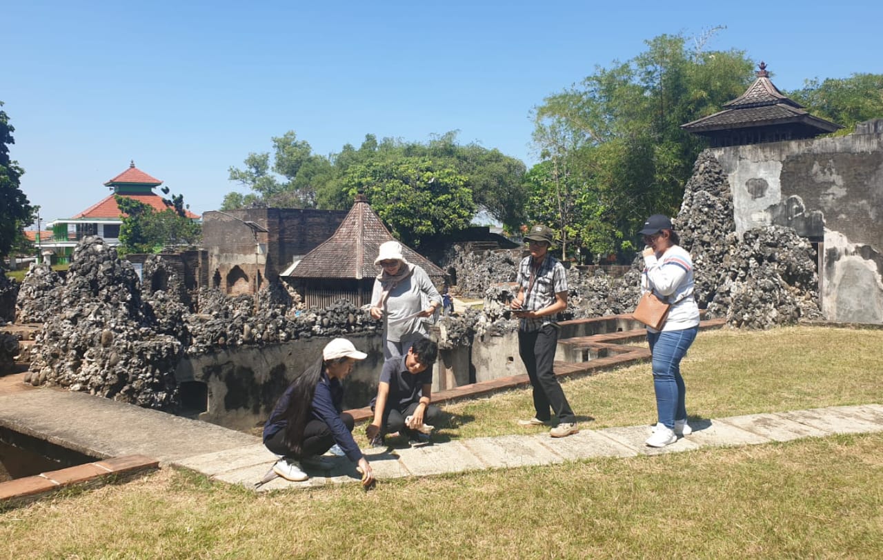 Lindungi Cagar Budaya Cirebon Lewat Penelitian dan Digitalisasi