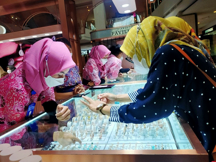 Semar Group Menyapa Pelanggan, Buka Pameran Perhiasan di CSB Mall