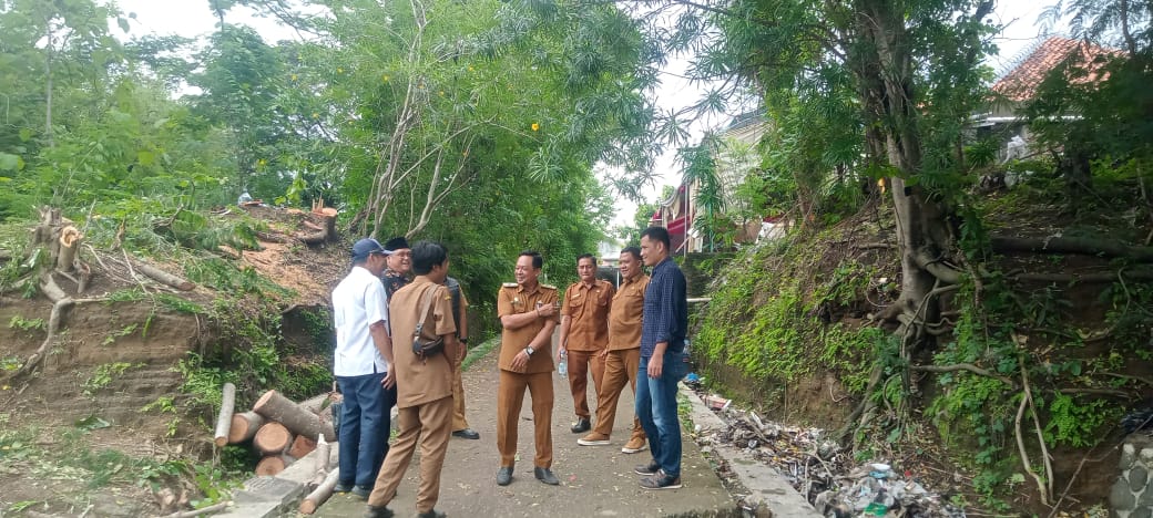 BBWS Cimanuk-Cisanggarung Realisasikan Jalan Alternatif di Dua Desa di Kecamatan Mundu