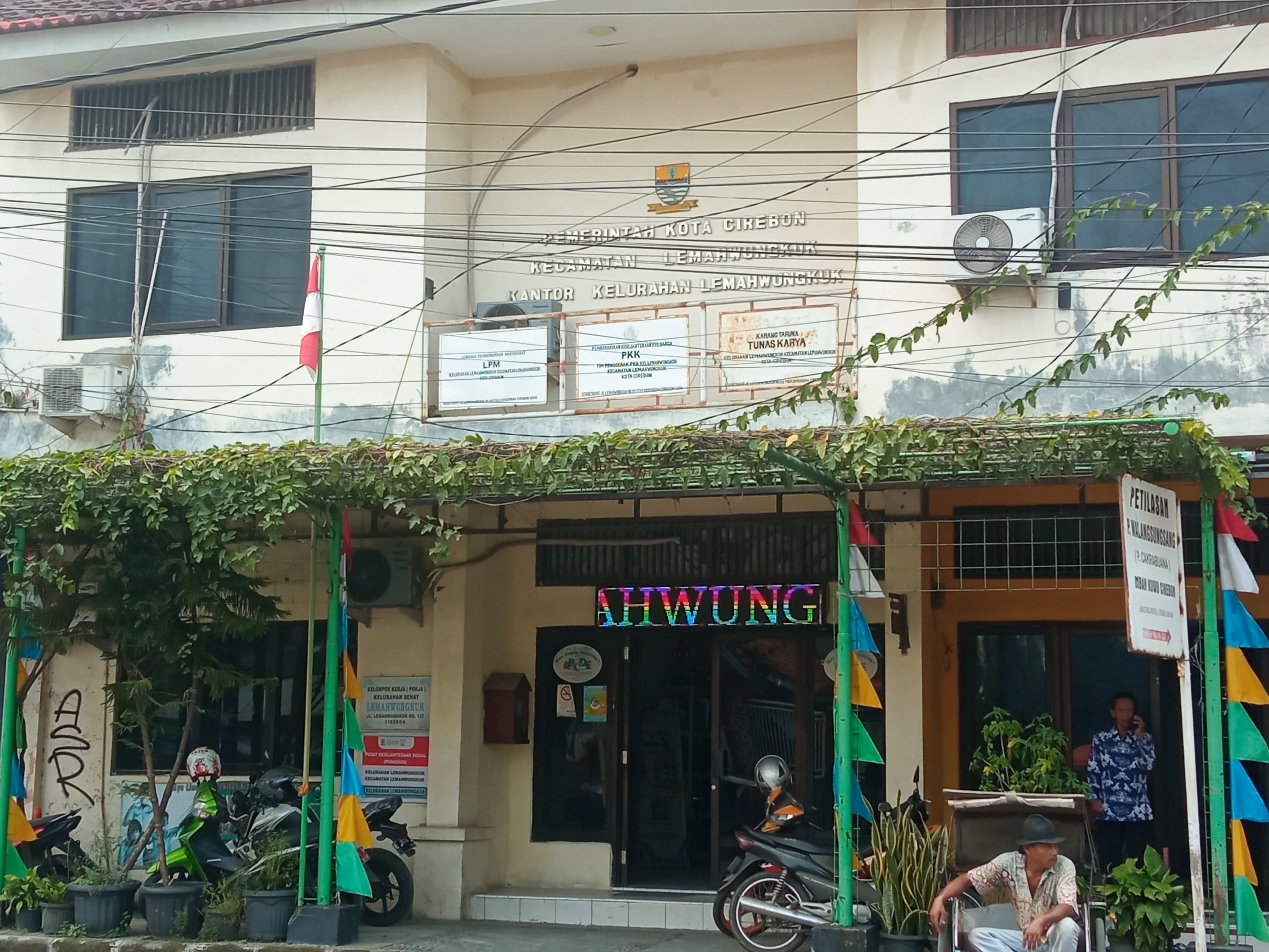 Kantor Kelurahan Lemahwungkuk Pindah ke Gedung Eks DPMPTSP, Ini Alasan Pemindahannya