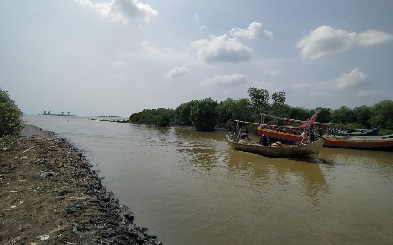 Pembangunan Pengaman Muara Sungai Mundu Mulai Digarap