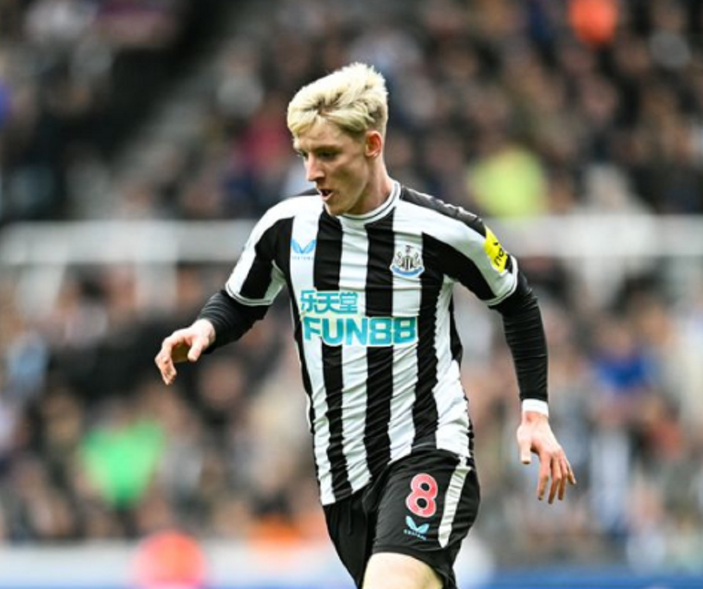 Eddie Howe Optimis Anthony Gordon akan Bertahan di Newcastle