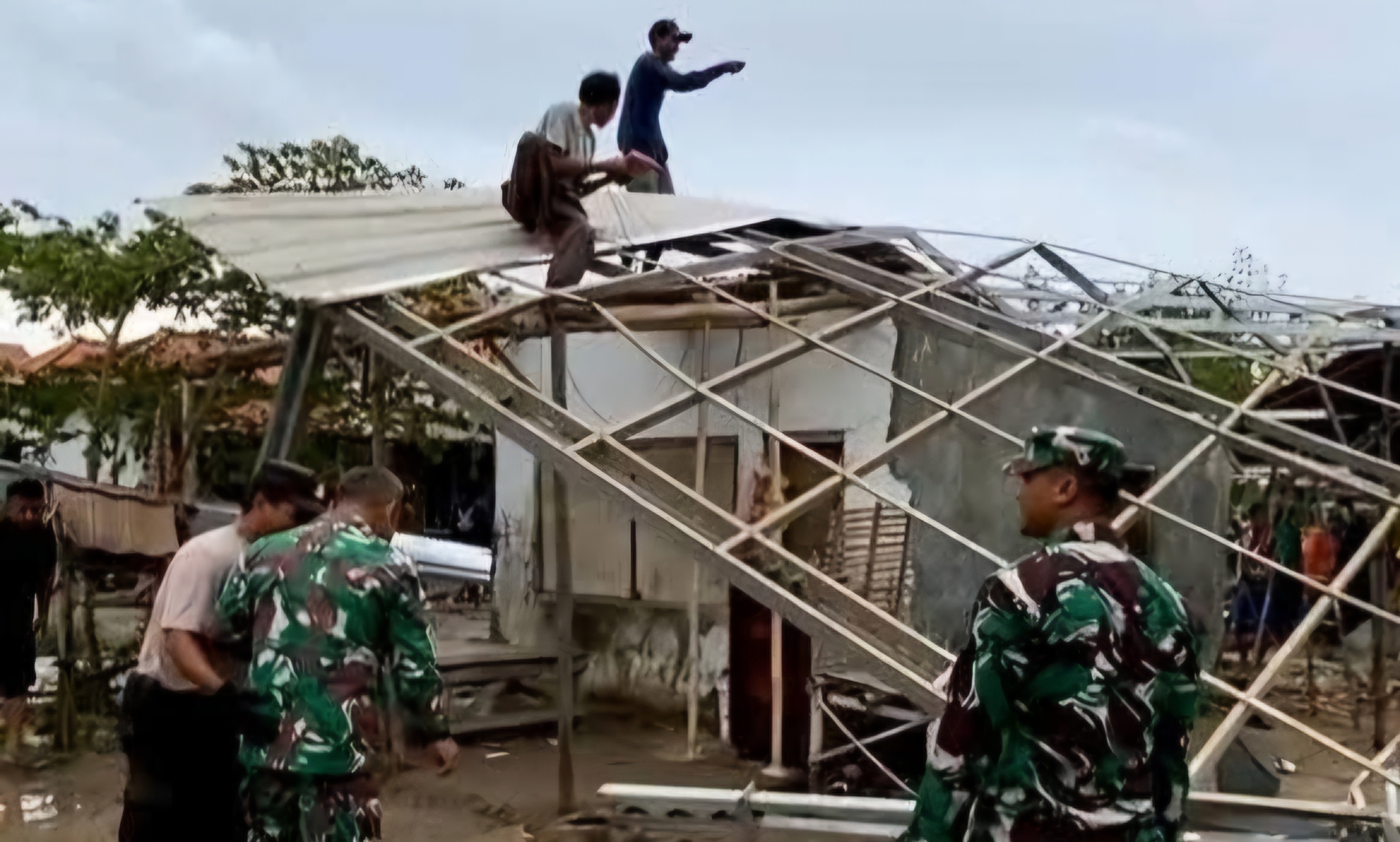 Angin Kencang Terjang 23 Rumah di Kabupaten Indramayu, Tidak Ada Korban Jiwa