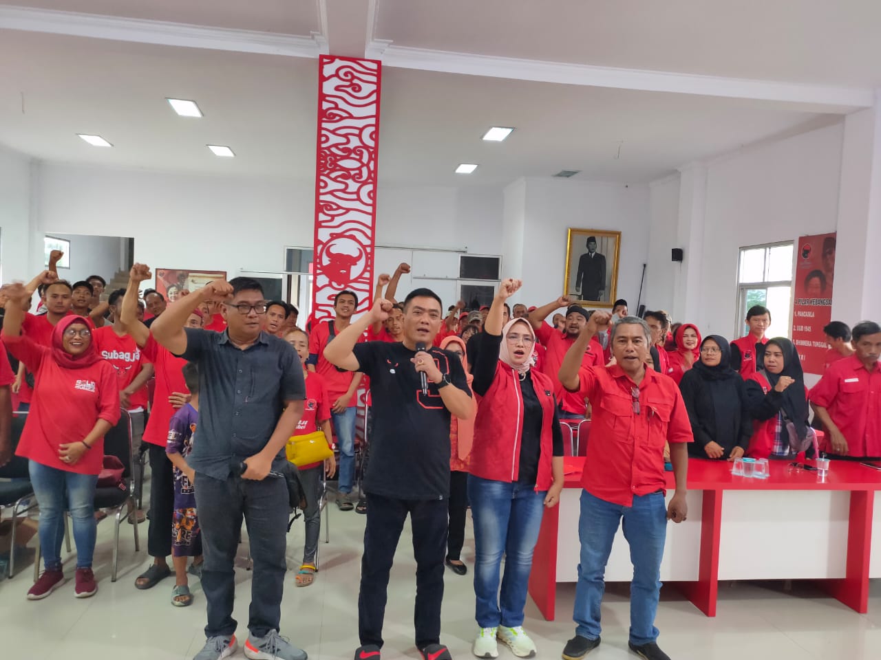 Banyak yang Hengkang, Azis Ajak Kader Deklarasi Setia kepada PDIP dan Megawati