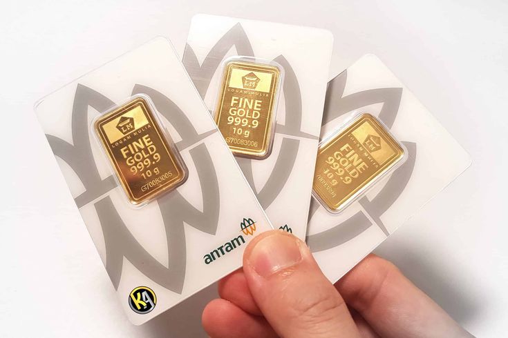 Harga Emas Antam Hari Ini 13 Januari 2026: Tembus Rekor Baru, Cek Harga Buyback Sekarang!