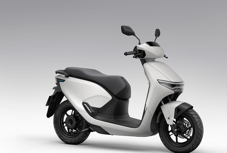 5 Rekomendasi Motor Listrik Terbaru 2025, Nyaman dan Berkualitas