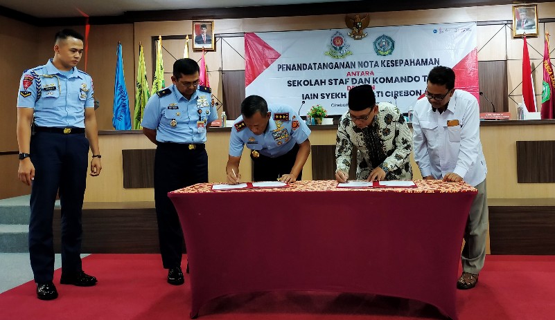 Sesko TNI dan IAIN Cirebon Teken Kerja Sama Pendidikan Tinggi