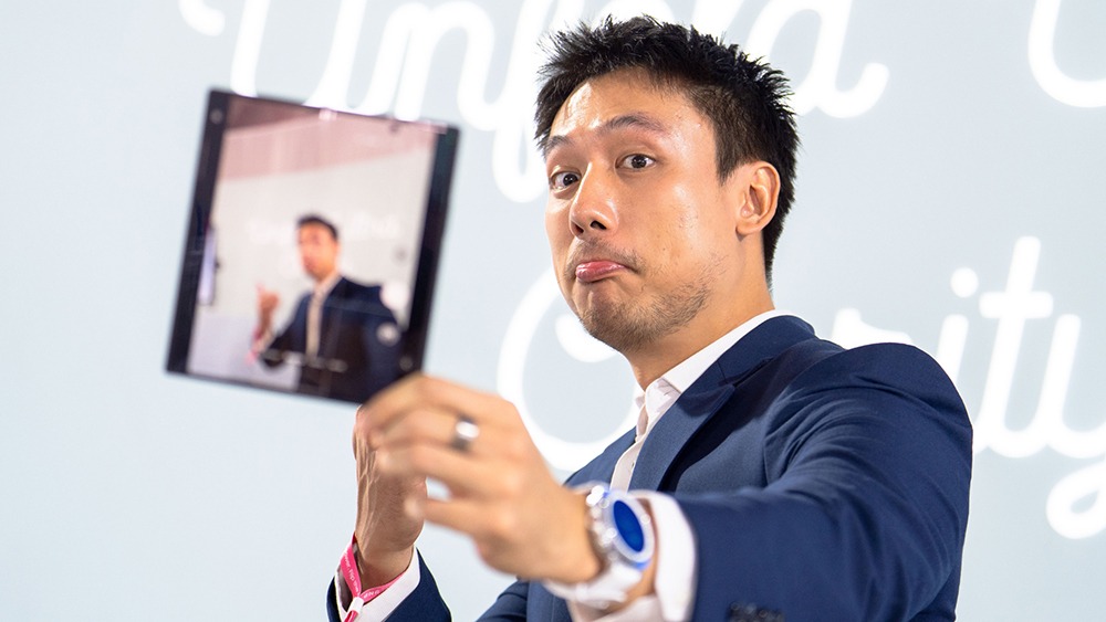 HP Lipat Samsung Makin Disukai, Begini Testimoni Prilly Latuconsina dan Andy Garcia