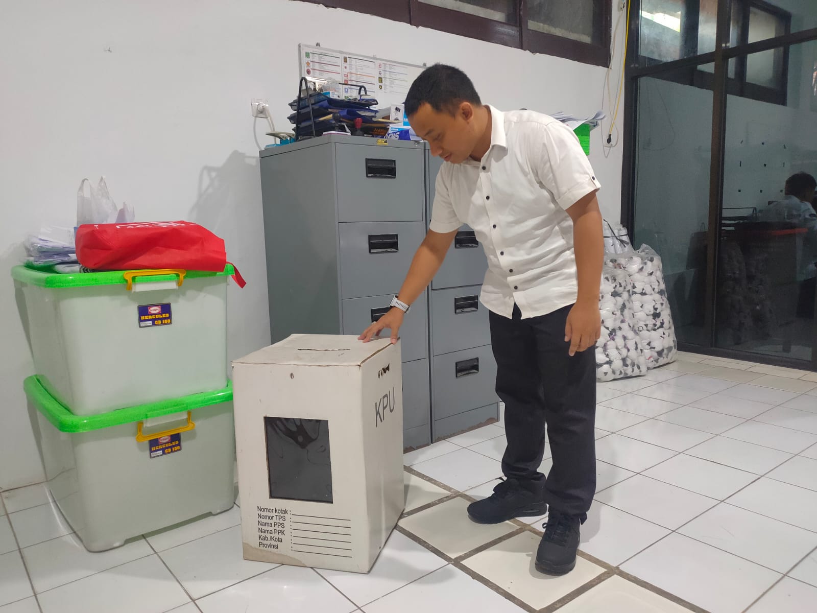 KPU Bakal Gelar Simulasi Pencoblosan, Sama Dengan Hari H, Pastikan Surat Suara yang Dipakai hanya Dummy