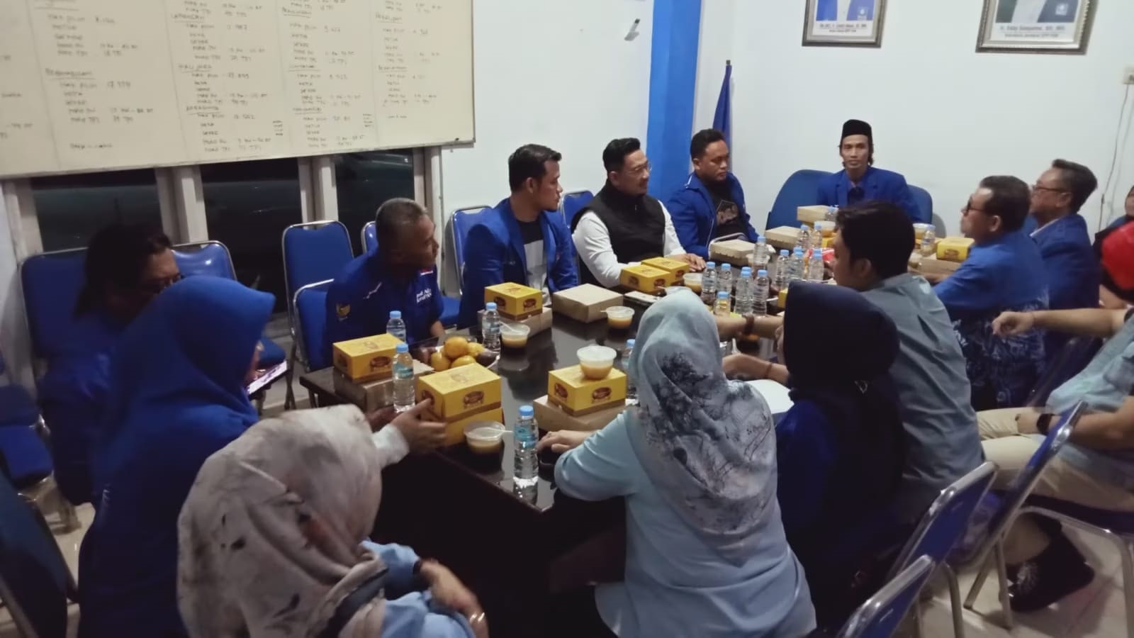 9 Kader PAN Kota Cirebon Ambil Formulir Calon Formatur, Siapa Saja Mereka?