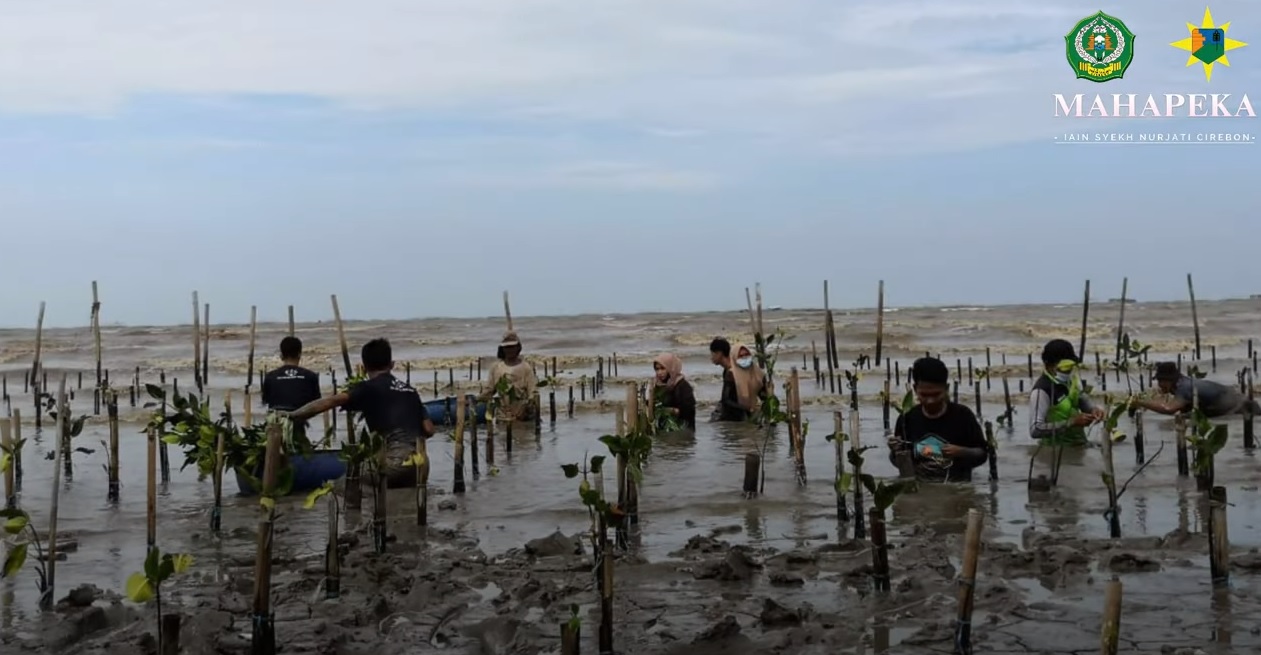 MAHAPEKA IAIN Cirebon Raih Penghargaan Bergengsi dari Dinas Kehutanan Jawa Barat