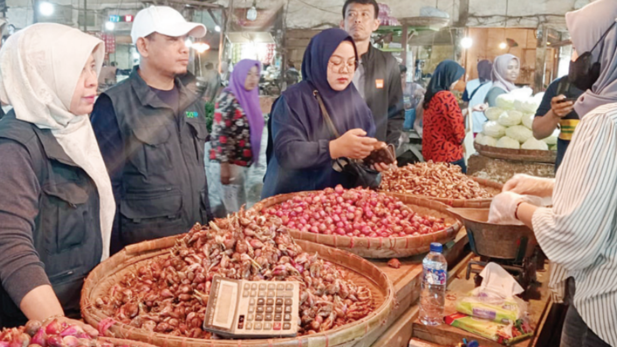 DKPPP Kota Cirebon Temukan Kenaikan Harga Cabai dan Daging Ayam di Pasar Tradisional