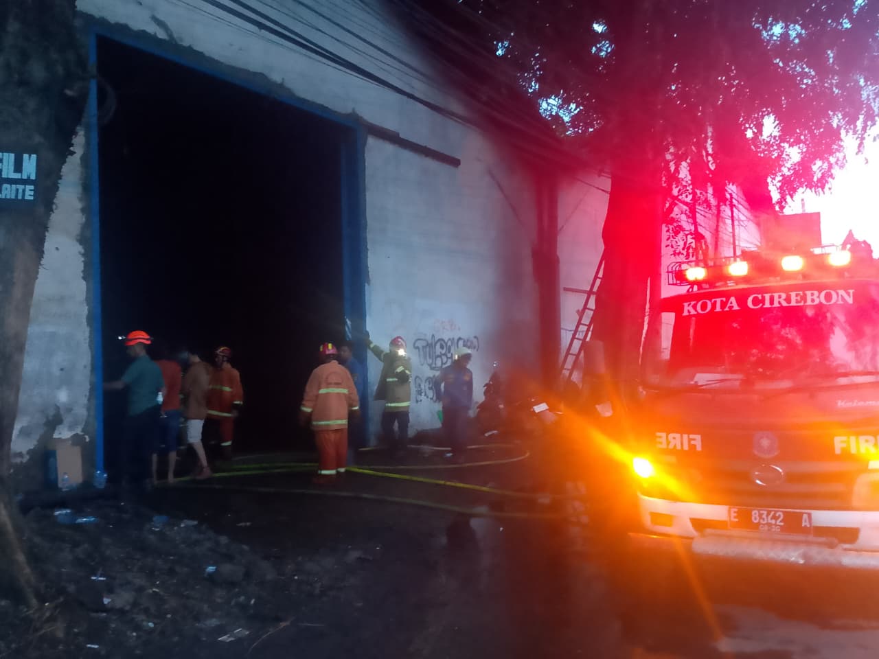 Gudang PT Pelindo Cirebon Terbakar, Kepolisian Selidiki Penyebabnya