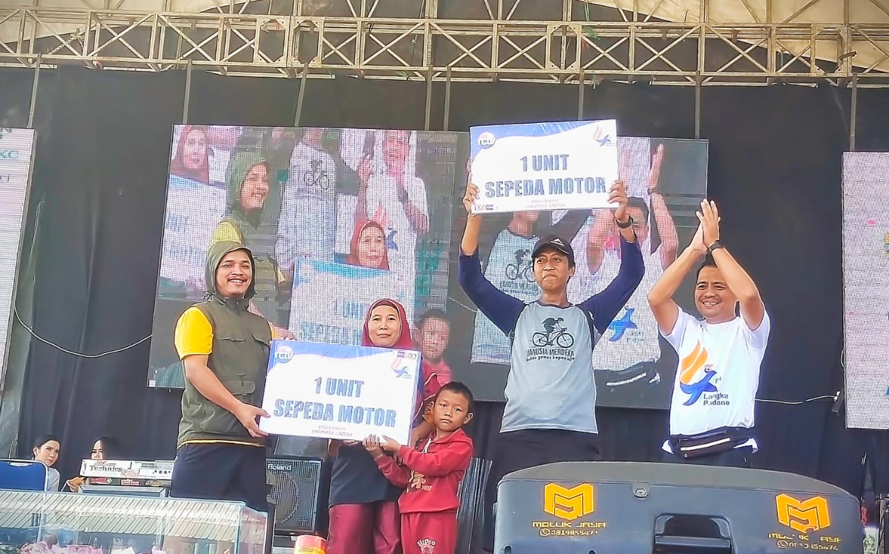 Modal Rp6.000, Afif dan Alimah Raih Hadiah Motor di HUT RCTV ke-14