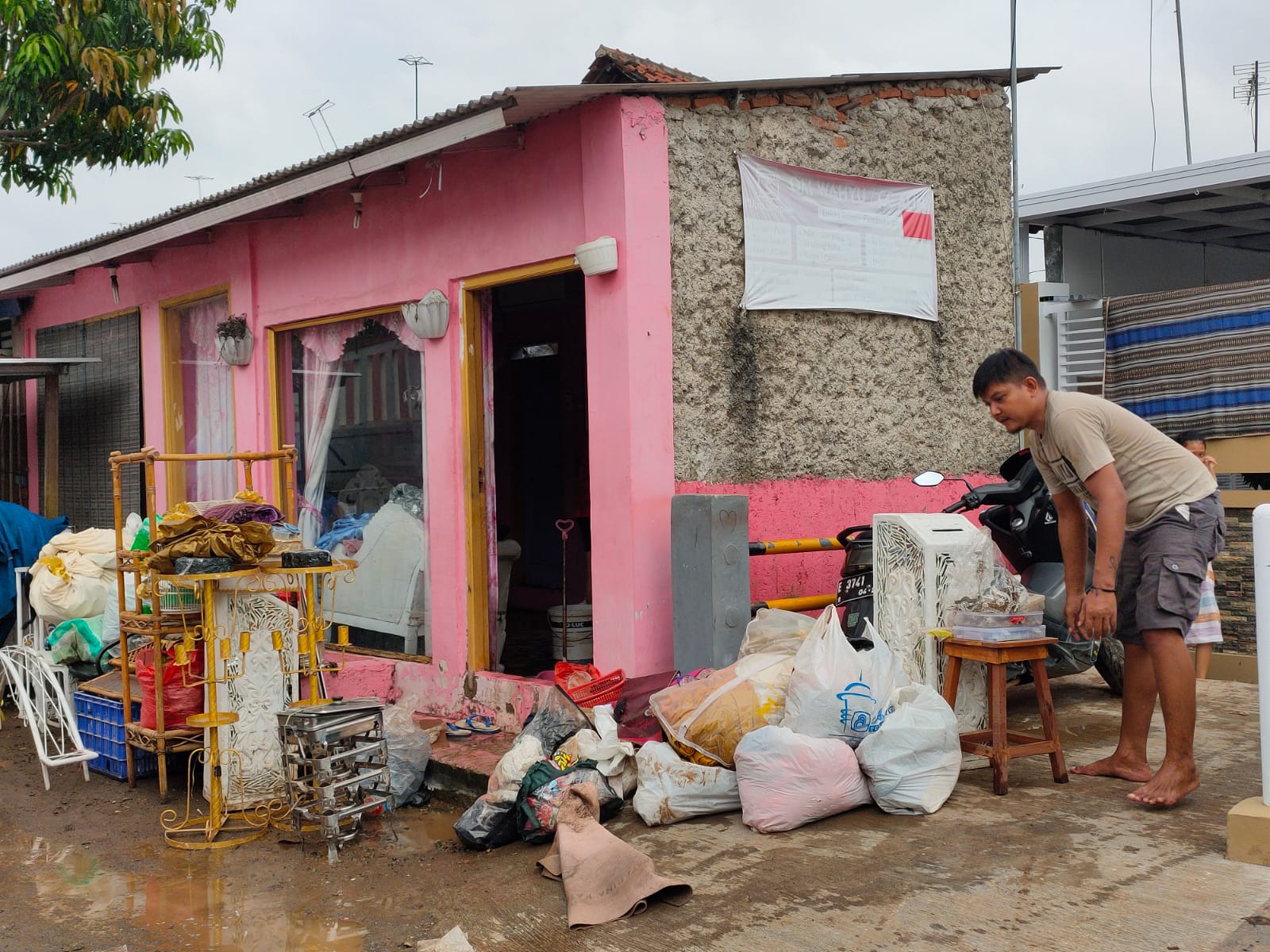 Banjir Seperti Ini Terakhir Terjadi Tahun 1982, Hujan Deras Ditambah Rob Merendam Pemukiman