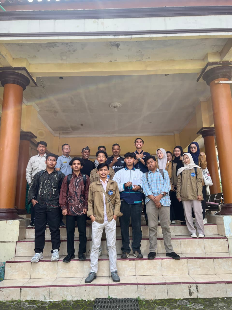 Mahasiswa Politeknik SCI Dorong UMKM Naik Kelas Lewat Instagram Bisnis Chipi Platano