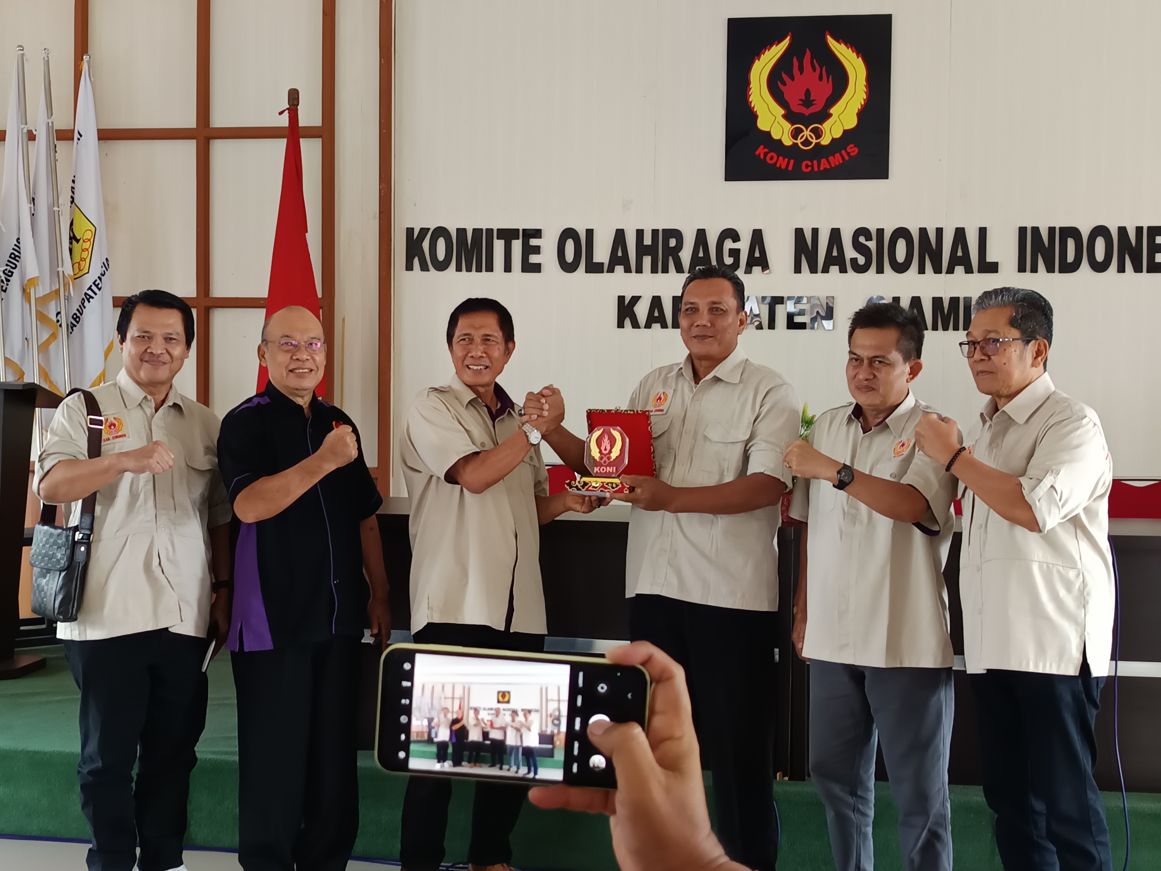 Tingkatkan Kualitas Prestasi Olahraga, KONI Kabupaten Cirebon Studi Banding ke KONI Ciamis