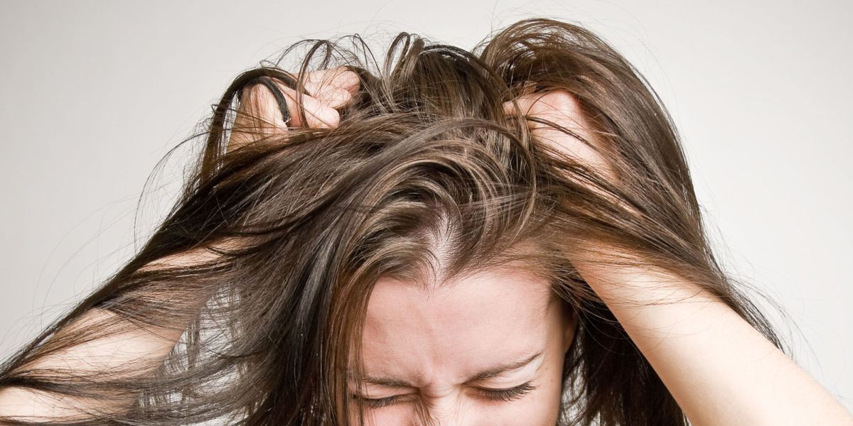 7 Cara Mengatasi Rambut Lepek dan Bau Hanya dalam 10 Menit!