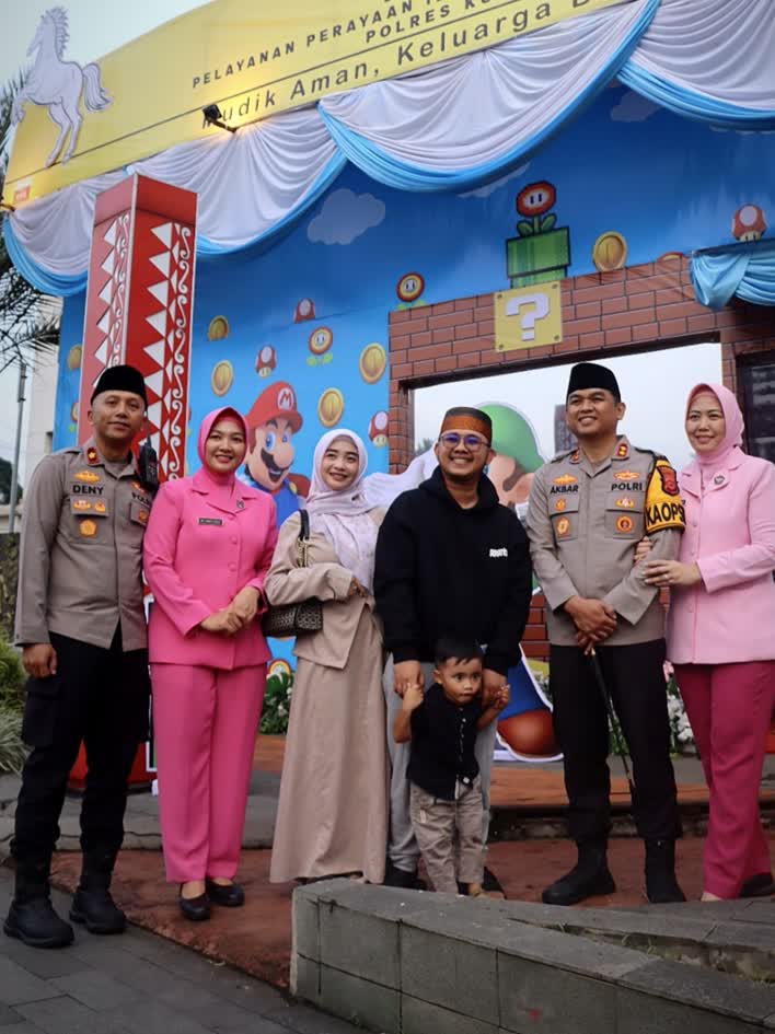 Ramah Anak, Pos Terpadu Arus Mudik Bertema  Mario Bros