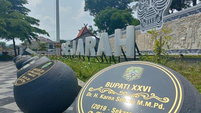 Bupati: Batu di Taman Sejarah Bukan untuk Diduduki