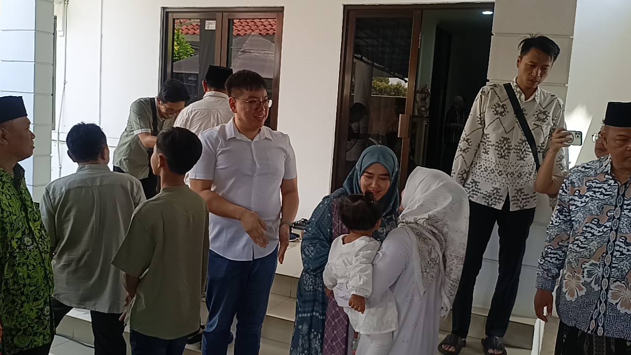 Ratusan Warga Hadiri Open House Wali Kota dan Wakil Wali Kota Cirebon