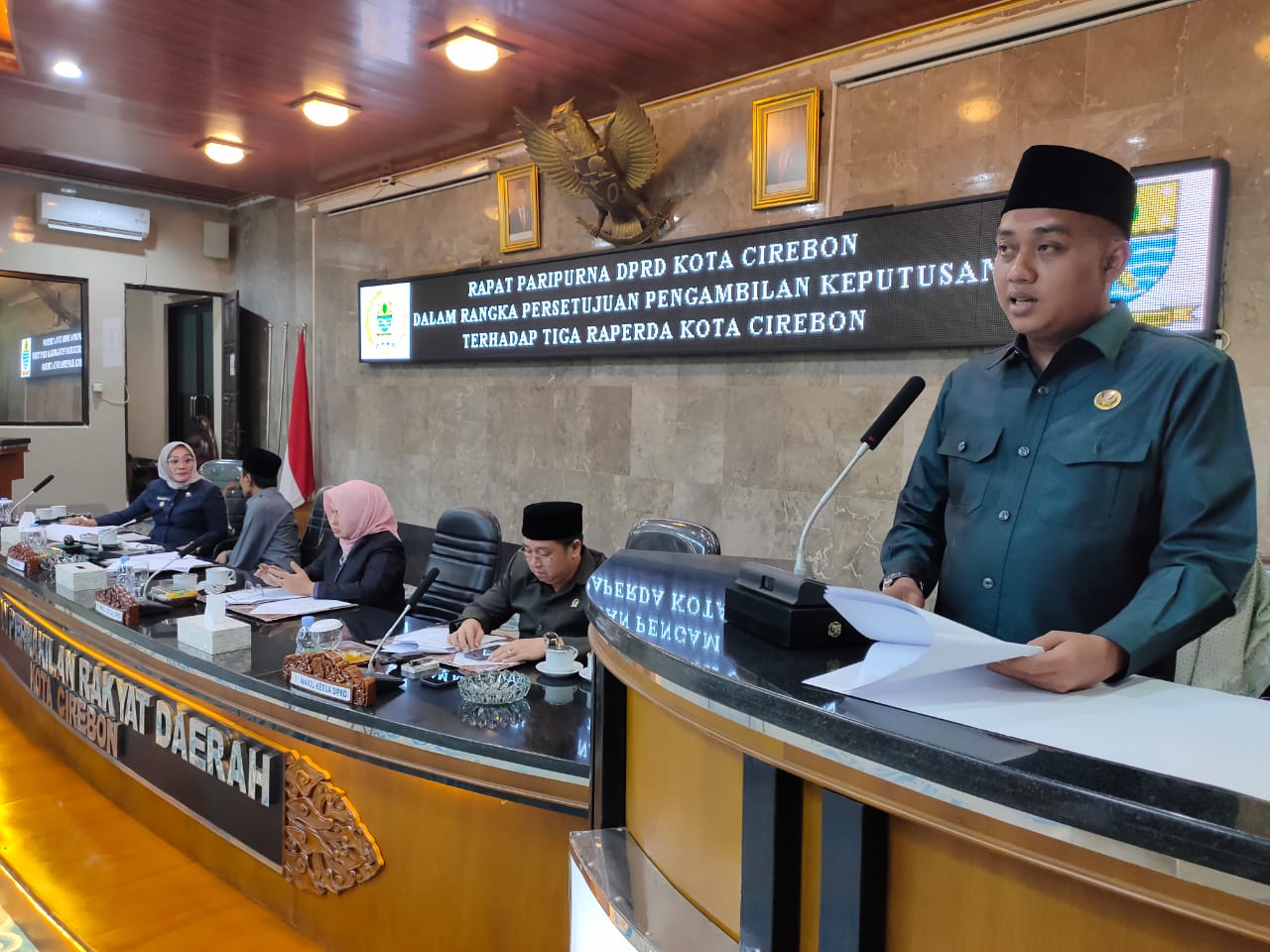 Disahkan Melalui Rapat Paripurna DPRD, Kini Kota Cirebon Punya Perda Pesantren