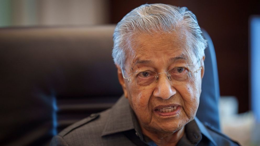 Mahathir Mohamad Siap Jadi Caleg di Usia 97 Tahun