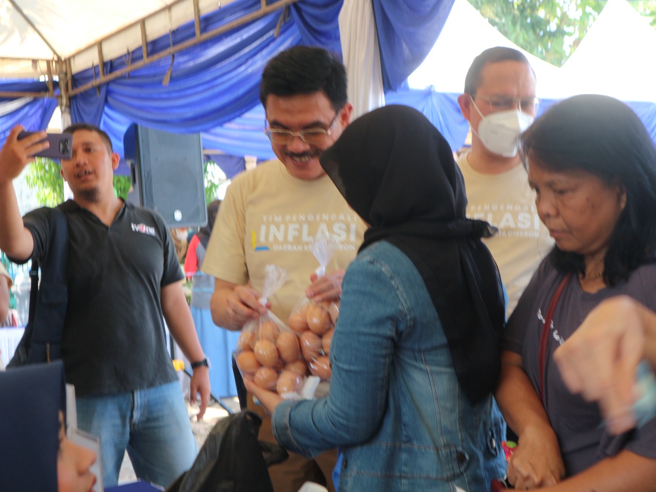 Tekan Kenaikan Harga, TPID Kota Cirebon Gelar Operasi Pasar