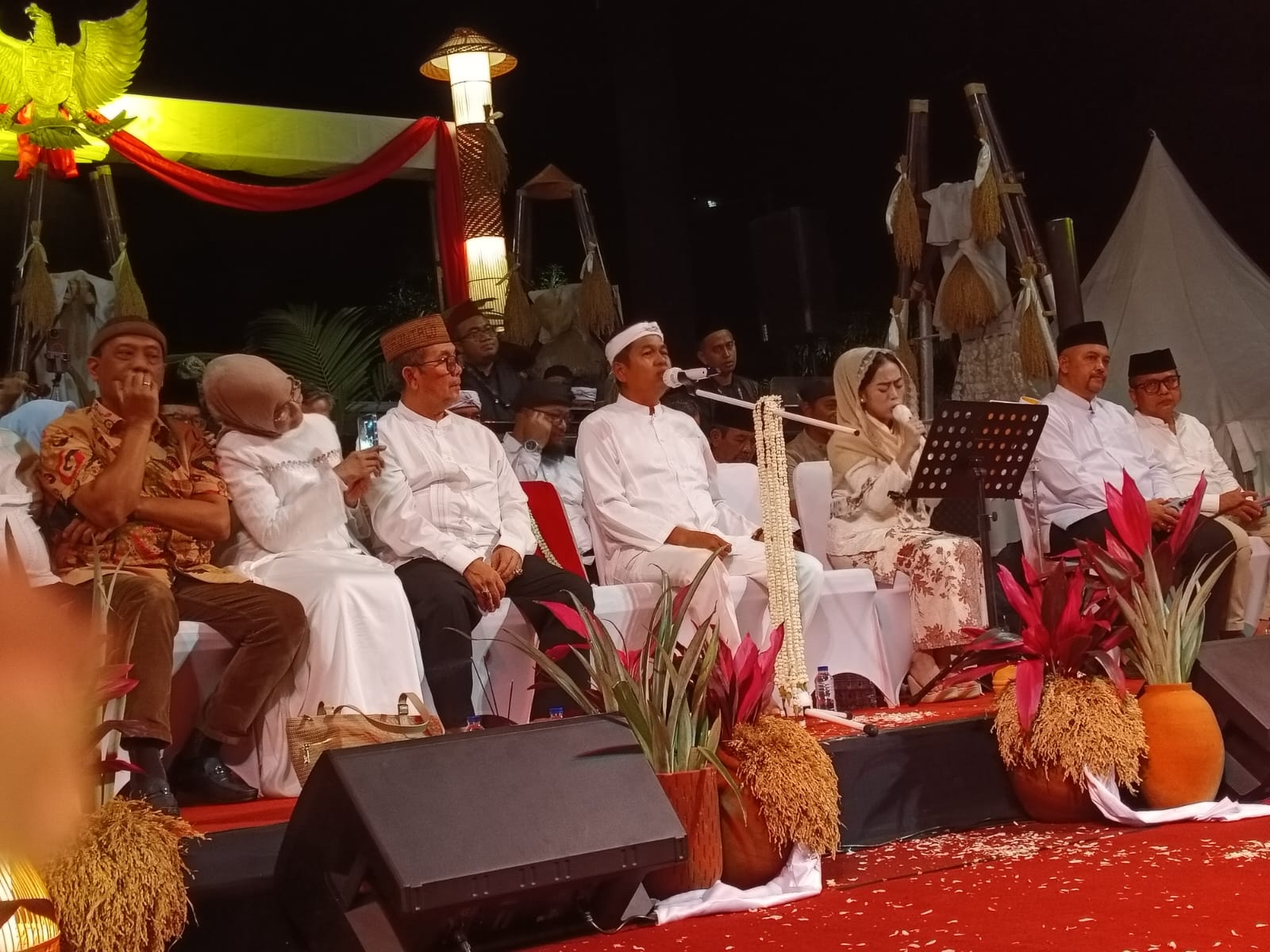 Gubernur Jawa Barat KDM Pasti Pulangkan Vina Desa Gombang Kabupaten Cirebon yang Diduga Terjerat TPPO