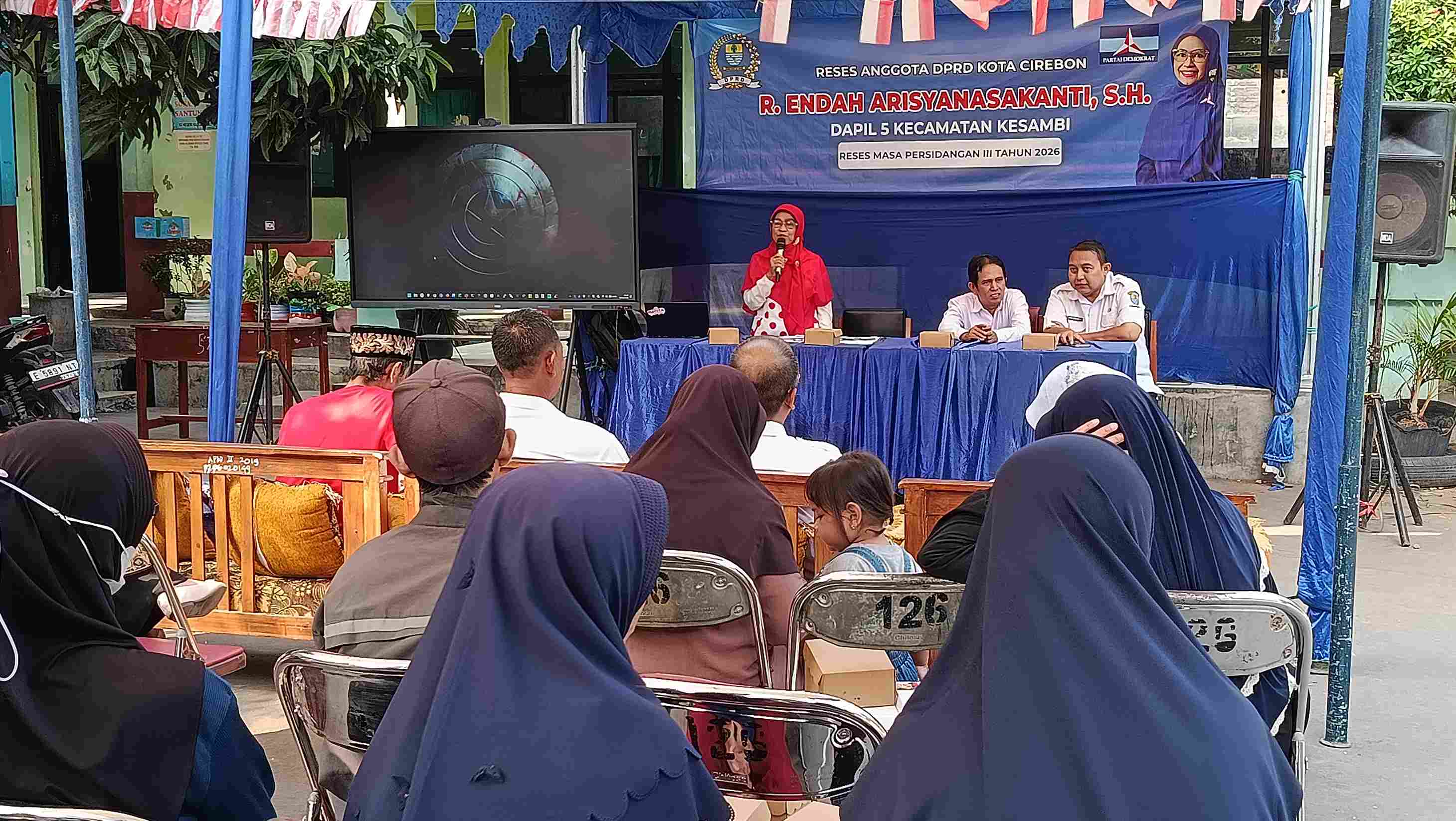 Endah Ingatkan Orang Tua Awasi Anak Bermain HP