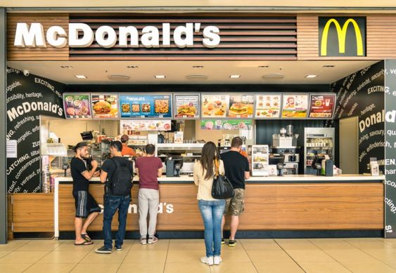 Penurunan Penjualan McDonald's Akibat Dampak Boikot Global?