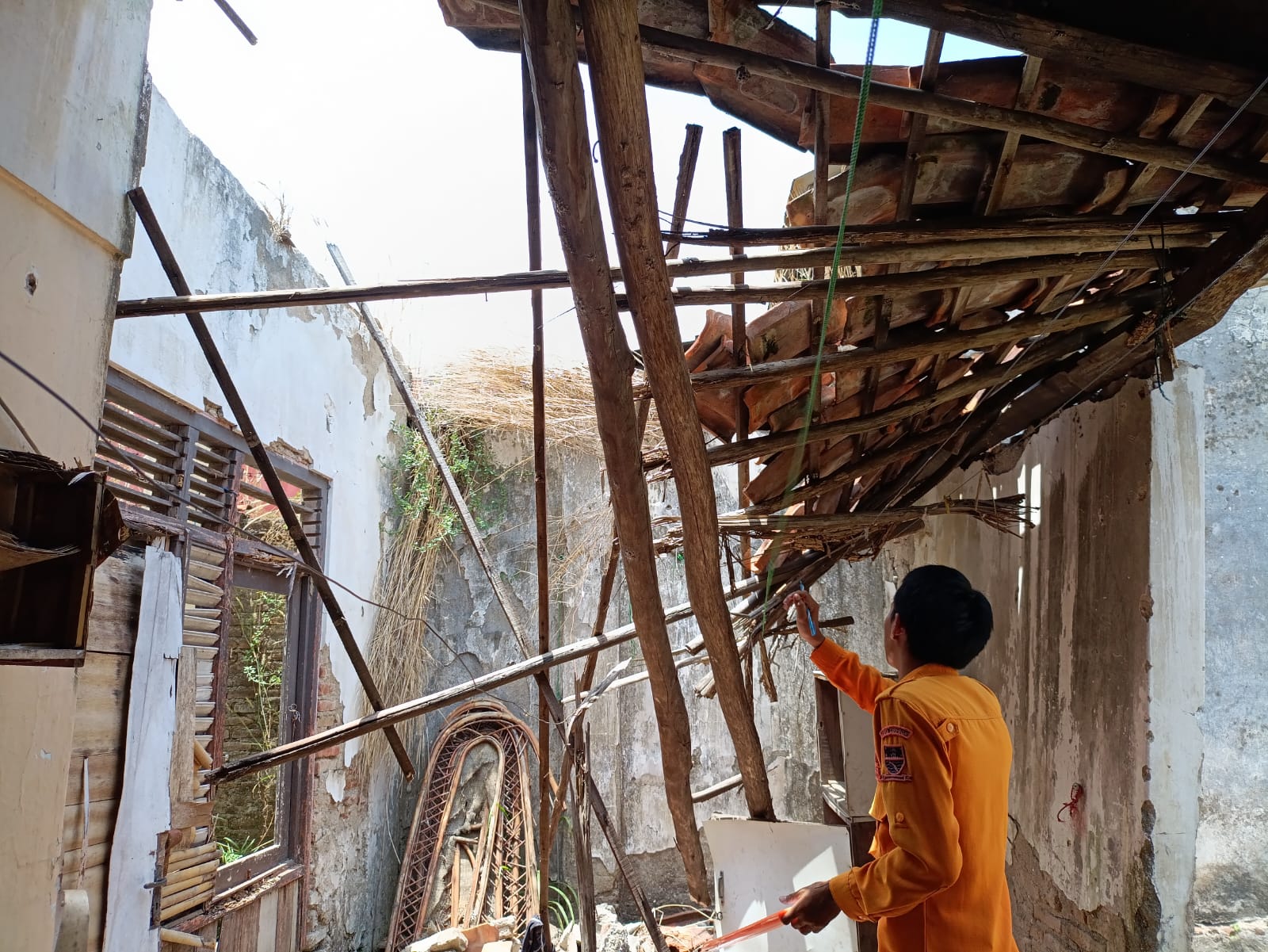 79 Jiwa Terdampak Bencana, BPBD Kota Cirebon Catat Lima Rumah Ambruk