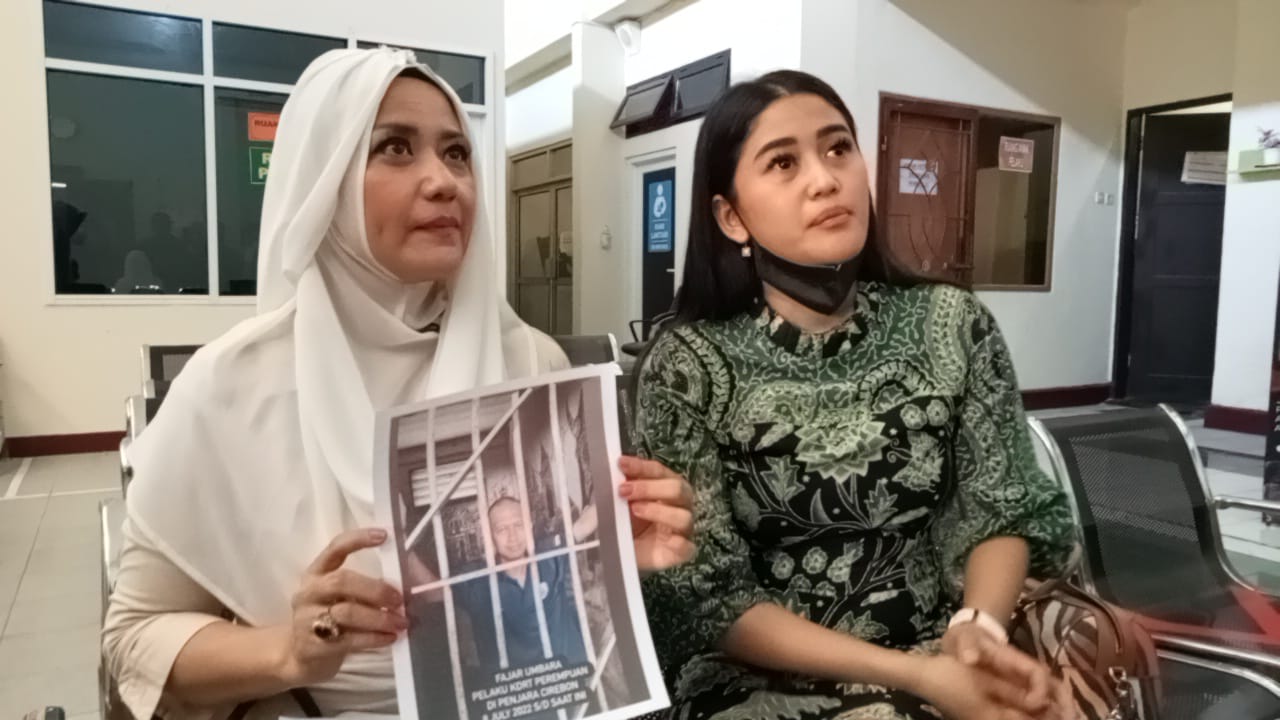 PN Kota Cirebon Gelar Sidang KDRT, Yuyun Sukawati Hadir Beri Keterangan