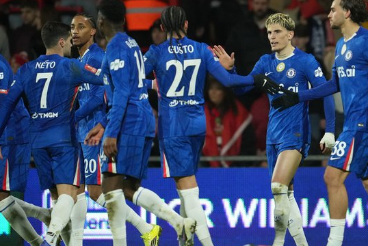 Hasil Drawing Piala FA Terbaru: Leeds United Menanti Pemenang West Ham vs Brentford