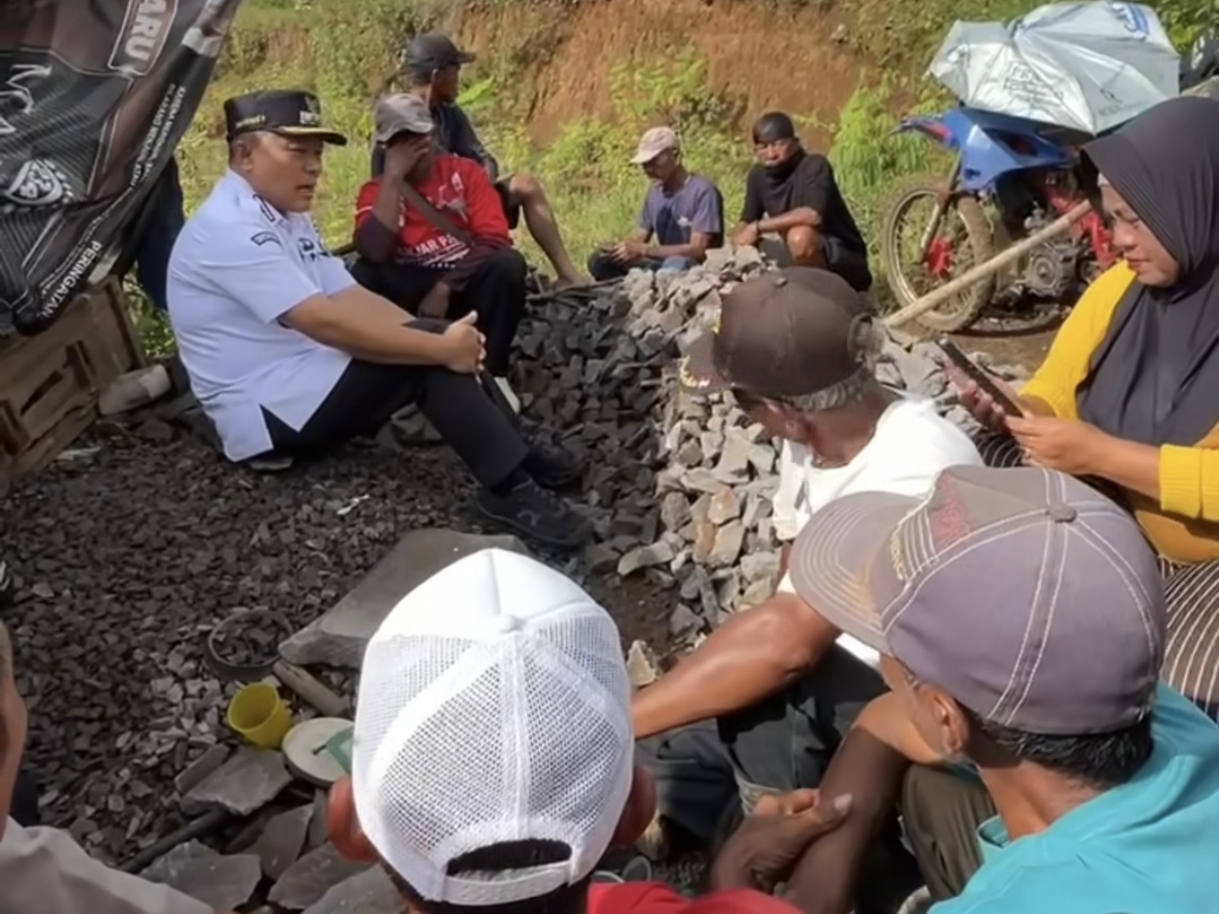 Tambang Batu Ilegal Ditutup,  Transisi Ekonomi Warga Eks Penambang Jadi Perhatian Pemkab