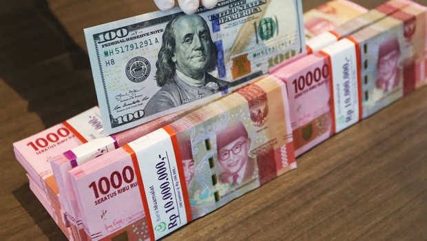 Kurs Dollar ke Rupiah Hari Ini Sentuh Rekor Baru Rp17.630, Intip Data Resminya
