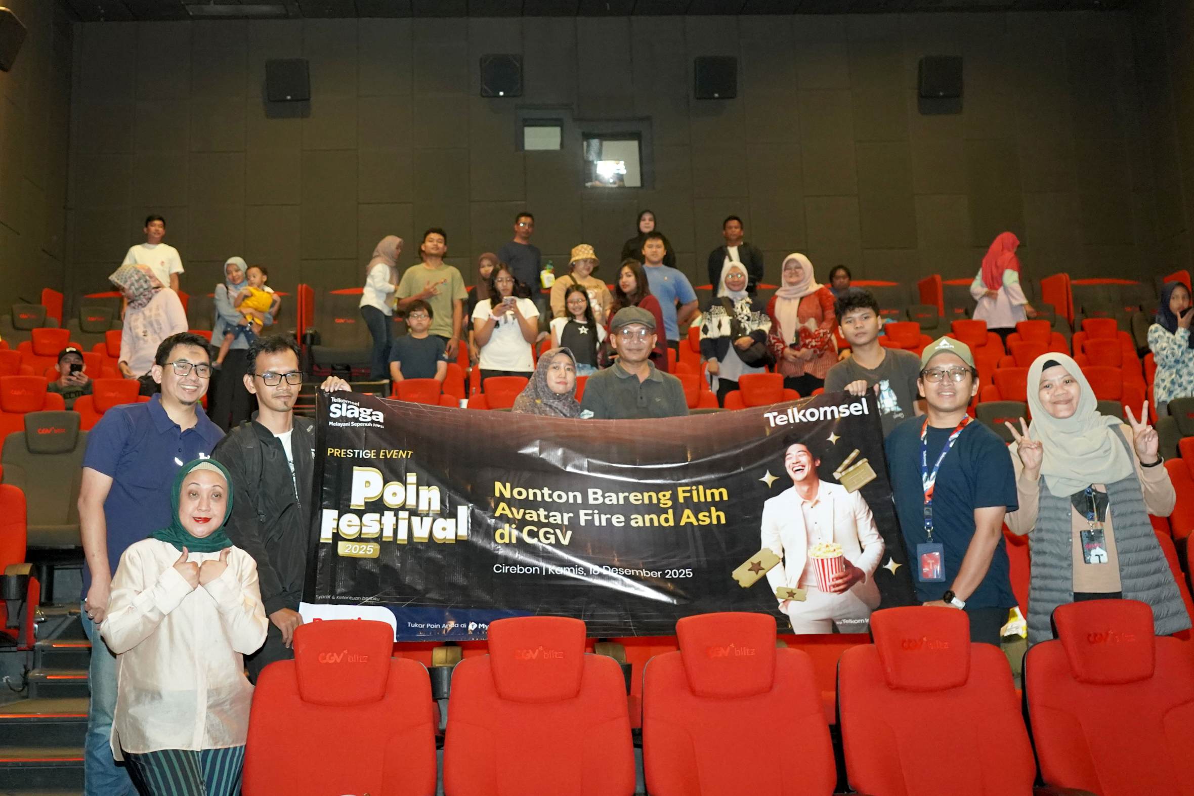 Telkomsel Hadirkan Keseruan di Penghujung Tahun Bagi Pelanggan Setia Telkomsel Prestige di Cirebon Lewat Nobar