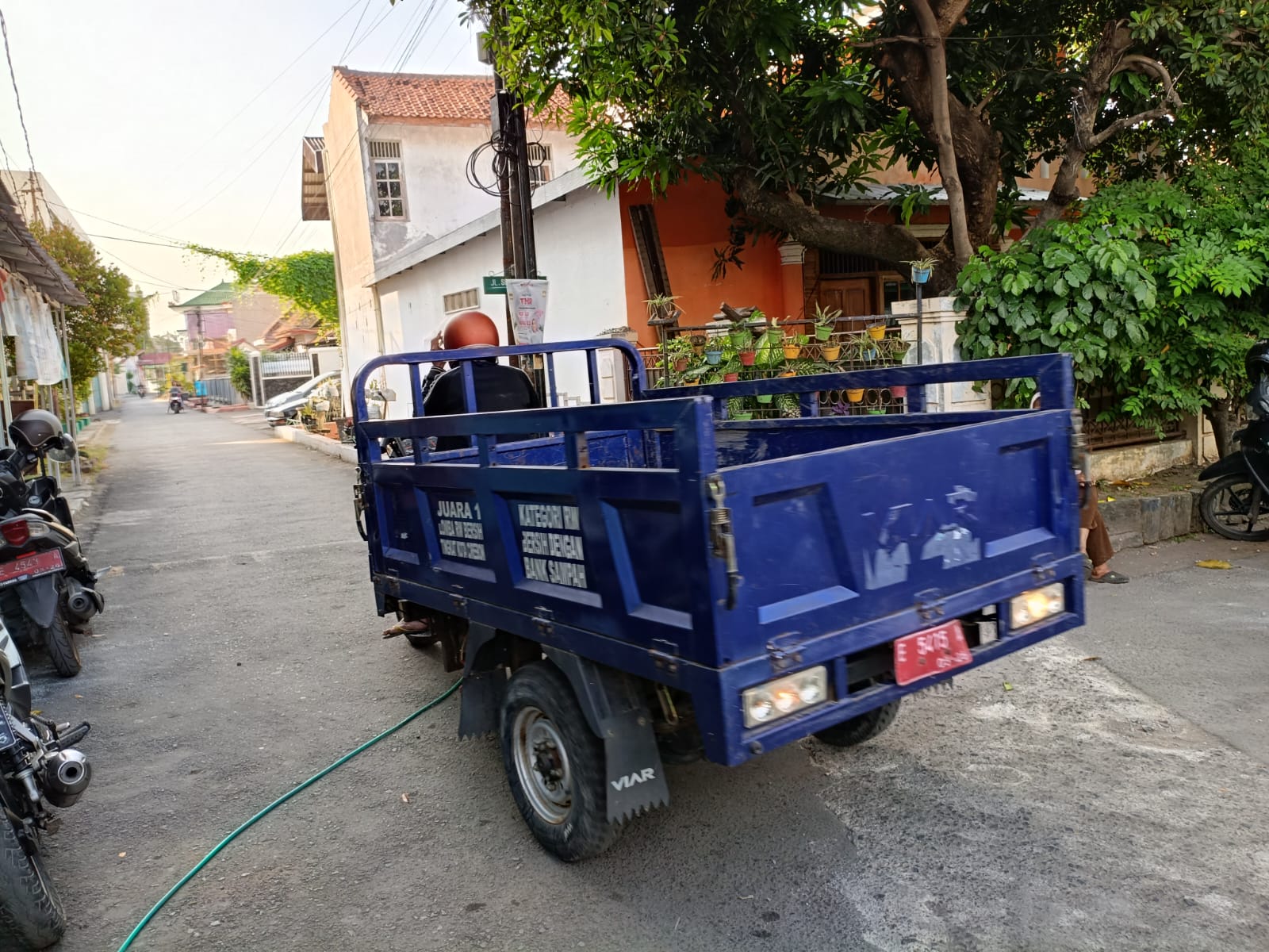 Warga RW 02 Kejaksan Buang Sampah Liar usai Kerja Bakti dan Viral, Koordinasi Lurah dan RW Jadi Sorotan