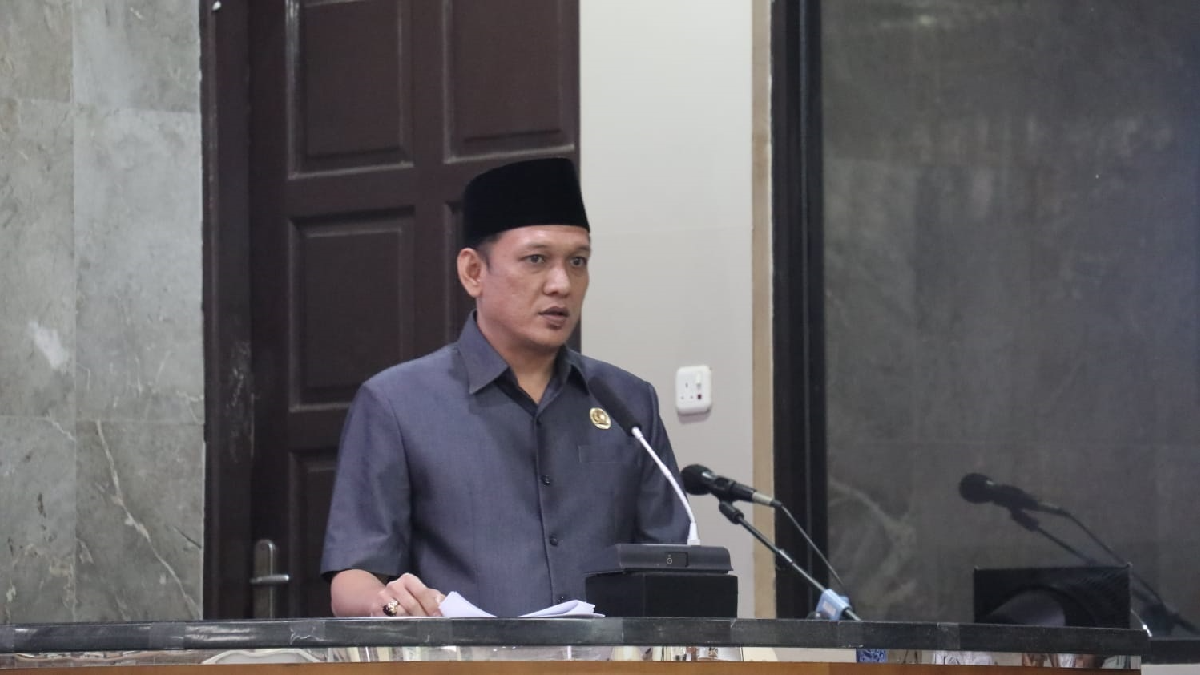 Fitrah Malik Soroti Pungutan PIP di SMAN 7 Cirebon, Minta Audit Dana BOS dan BOPD