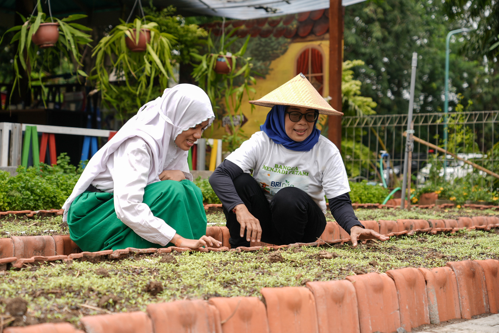 Maknai Hari Kartini, BRI Berdayakan Wanita Indonesia Melalui Program BRInita