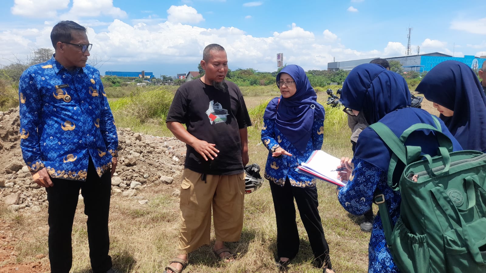 VIRAL. Usaha Pengolahan Pakan Ternak Cemari Lingkungan, DLH dan Polresta Cirebon Turun Tangan