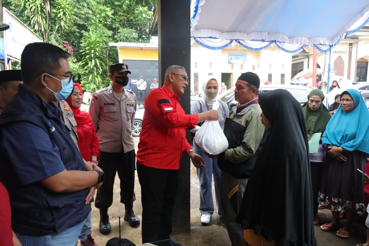 Warga di Lima Kecamatan Sambut Operasi Pasar Murah