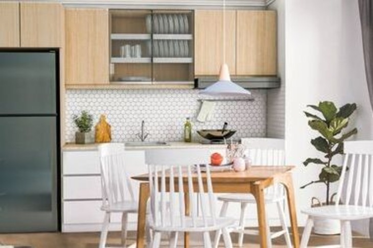 Menggabungkan Ruang Makan dan Kitchen Set, 6 Kombinasi yang Semakin Diminati Pada Desain Interior!