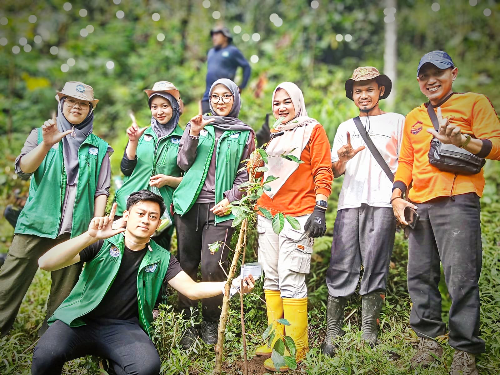 Jaga Mata Air, Mahasiswa UGJ Bergerak Bantu KTH Sapu Jagat 
