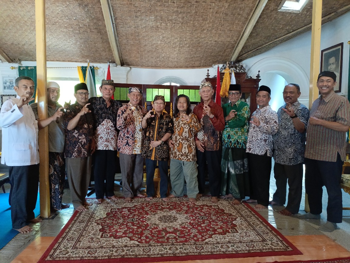 Sultan Rahadjo Kumpulkan Keluarga, Ajak Kembalikan Marwah Keraton Kasepuhan