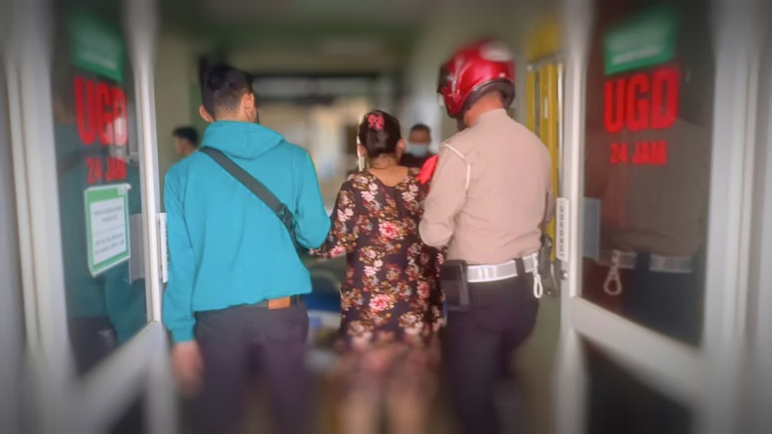 Polisi Kuningan Sigap Bantu Warga, Kawal Ibu Hamil Tembus Kemacetan Arus Balik ke UGD