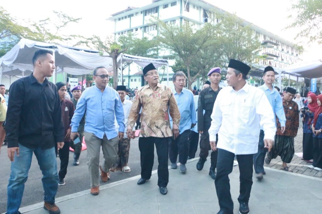 PBAK 2025 FUA Gaet Tokoh Nasional K.H. Said Aqil Siroj: Mahasiswa Baru Diajak Rawat Kebangsaan dan Moderasi