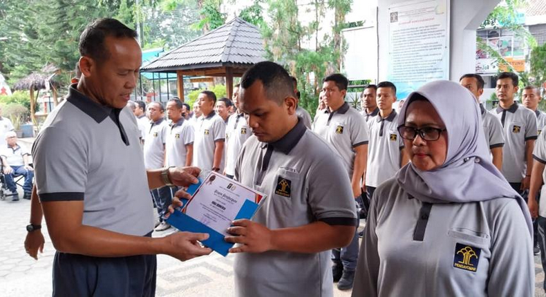 2 Petugas Ini Dapat Penghargaan, Gagalkan Penyelundupan Narkoba di Lapas Cirebon